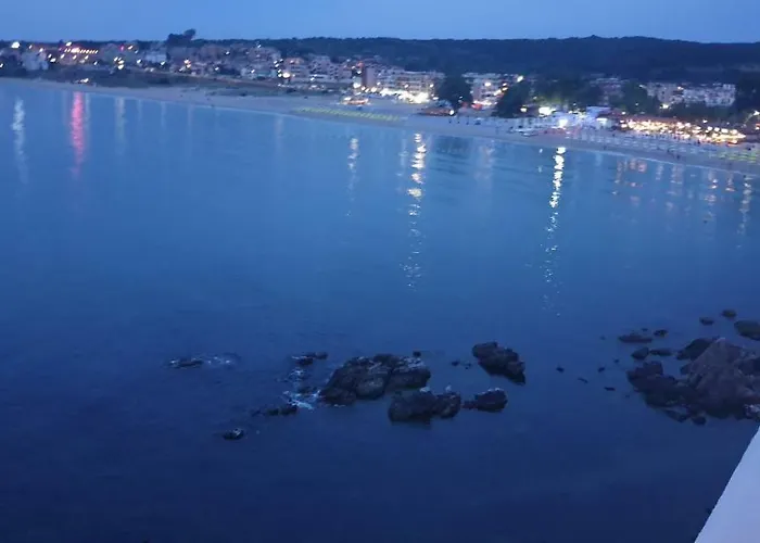 Harmony 招待所 3*