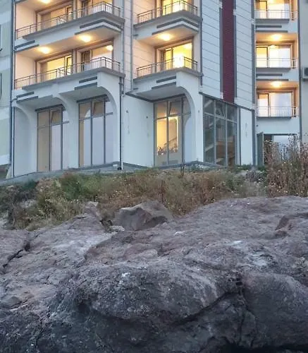 招待所 Harmony 3*